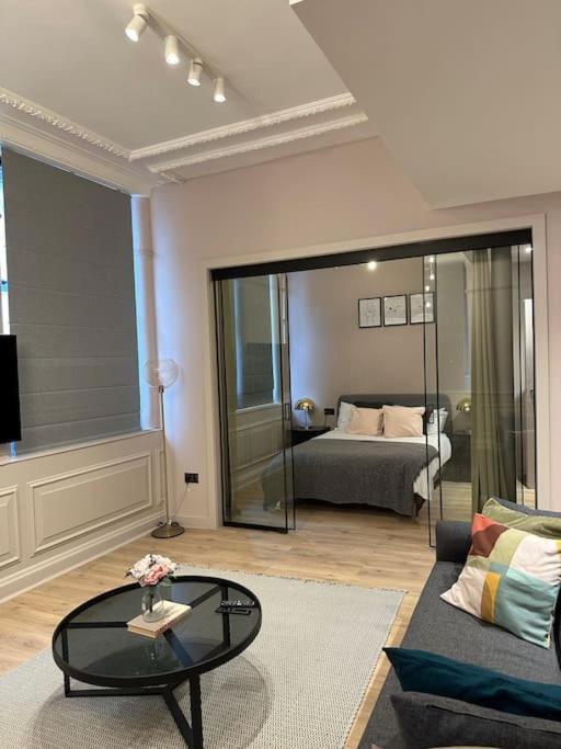 Luxurious Stunning 2Bedroom Apartment Manchester Ngoại thất bức ảnh
