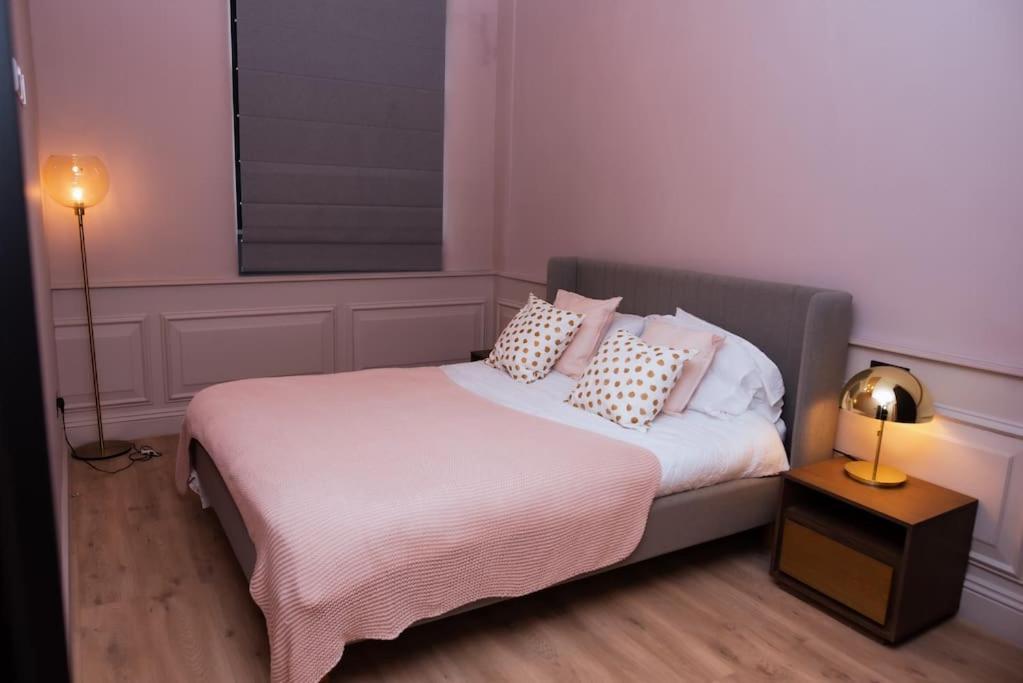 Luxurious Stunning 2Bedroom Apartment Manchester Ngoại thất bức ảnh