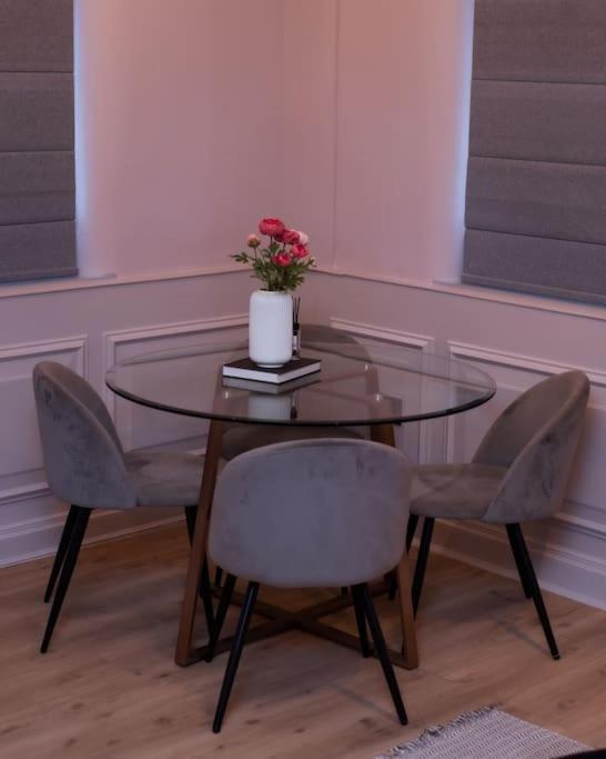 Luxurious Stunning 2Bedroom Apartment Manchester Ngoại thất bức ảnh
